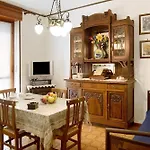 Glicine * Cisterna dʼAsti