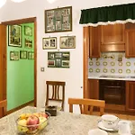 شقة Glicine Cisterna dʼAsti
