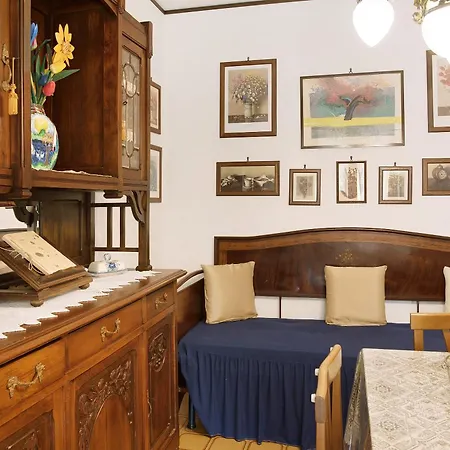 Glicine Apartament Cisterna dʼAsti